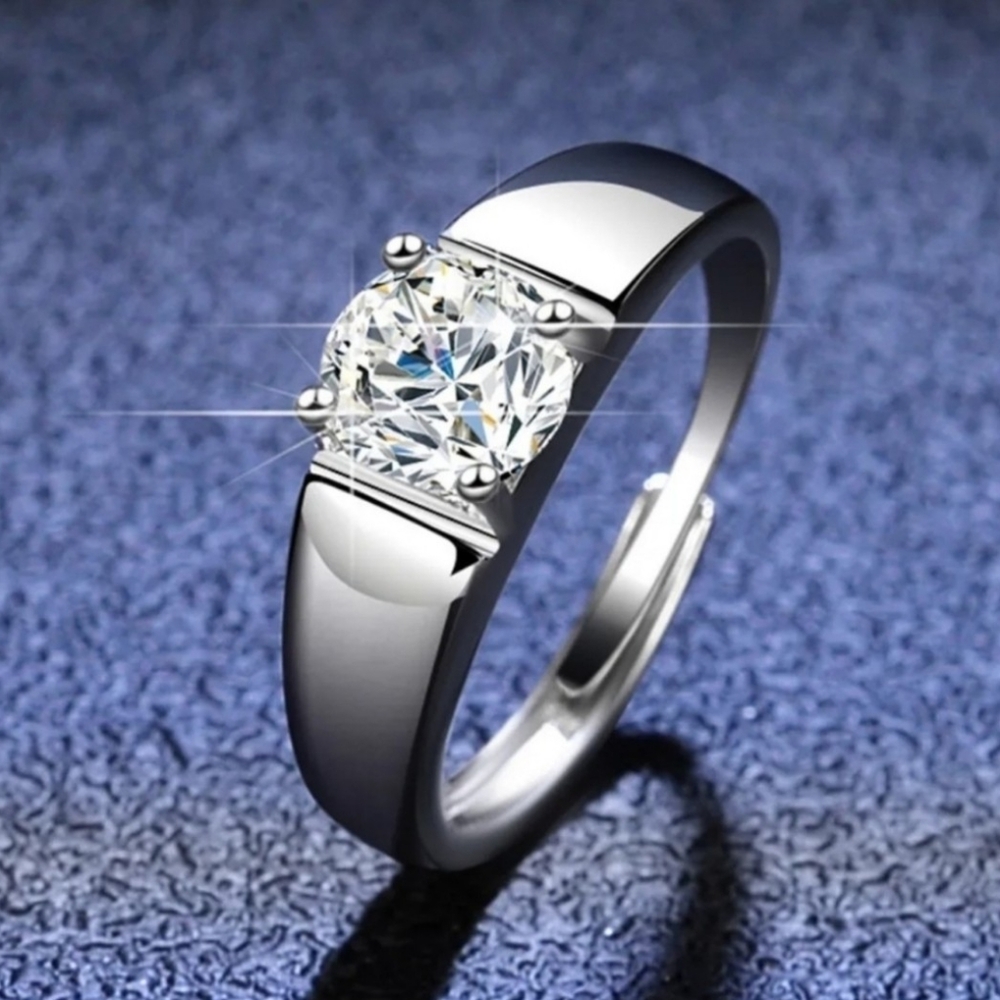 Moissanite Wedding Ring